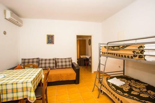 Apartment Dragica