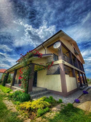 Hostal Casa Cu Flori