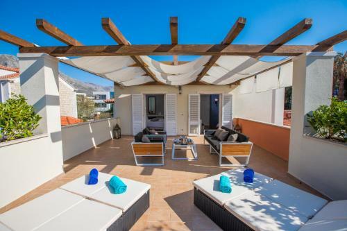 Villa Blue Diamond