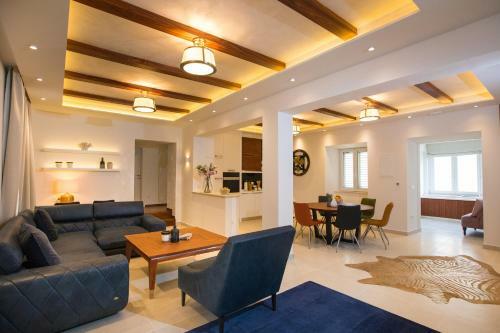 Villa Blue Diamond