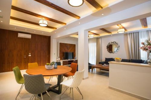Villa Blue Diamond