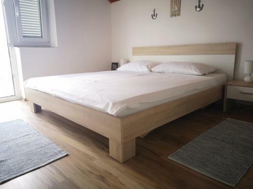 Apartmani Pirovac