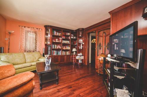 Apartment And Room Tacy