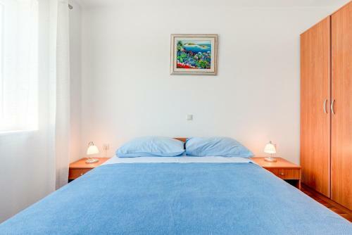 Apartmani Mirta Omi?