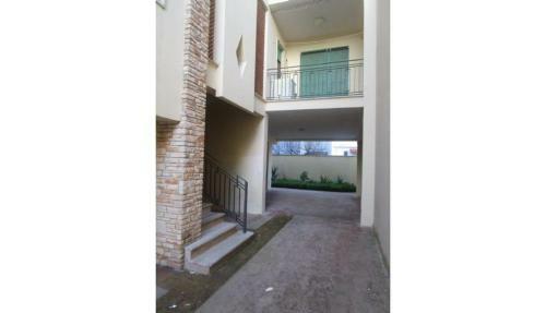 Apartamento Trilocale In Centro Con Parcheggio A 50 Mt Mare