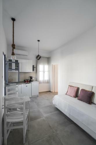 Esmeralda Apartments