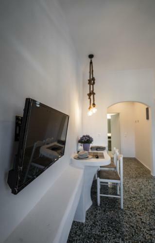 Esmeralda Apartments