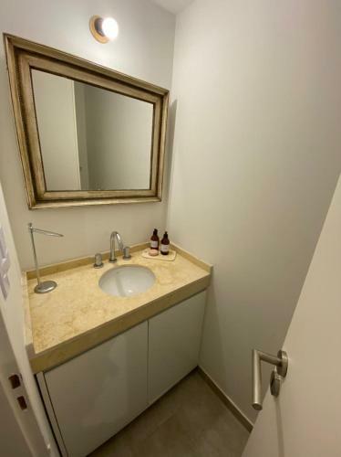 Apartamento Bolivar Estrella -2 Dormitorios Y Dos Ba�os