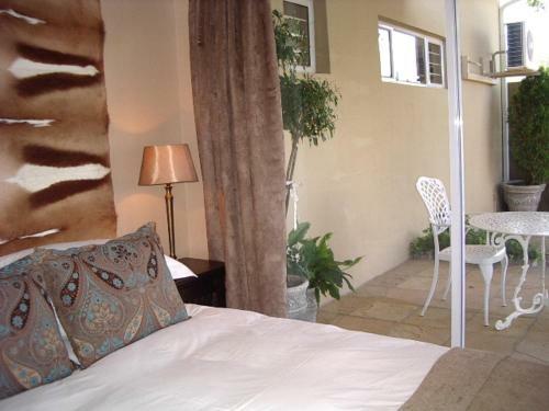 Hostal Orangia Game Lodge