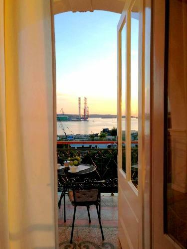 Apartamentos App Obrovac With Amazing Sea View-centre!