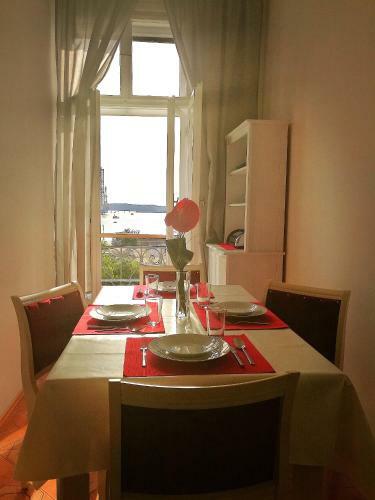 Apartamentos App Obrovac With Amazing Sea View-centre!