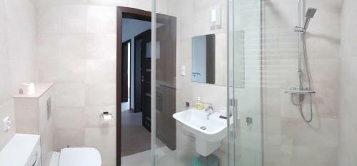Apartamenty Marynarki Wojennej, Dziwn�w