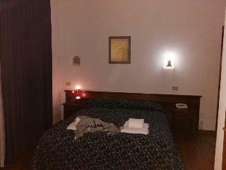 Hotel Resi Dep.