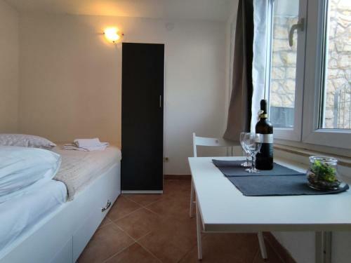 Hostal Private Bedroom With Bathroom