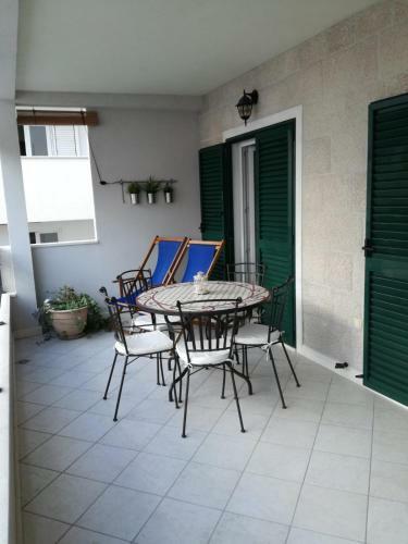 Apartmani Ba?ka Voda Lozi? Vesna I Mladan