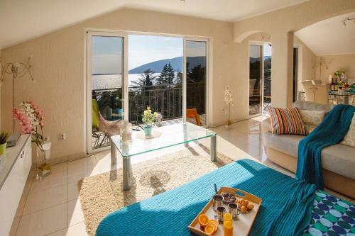 Novi Paradise Villa
