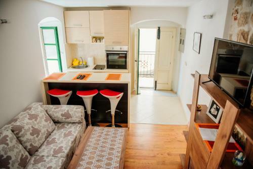 Kaya Apartment