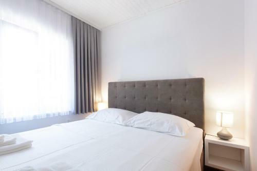 Apartmaji Pri Perotu