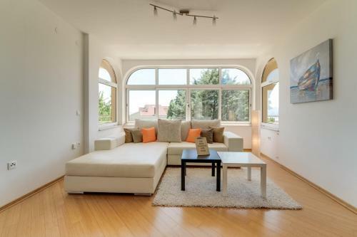 Villa House Arifrago