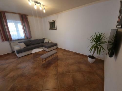 Apartamento Soba 1 I Soba 2 -ekstra Kuhinja S Dnevnom