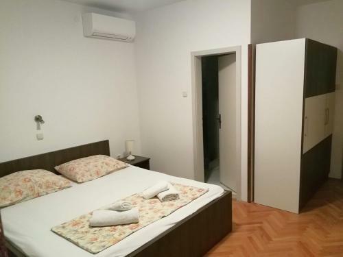Apartmani ?kari?
