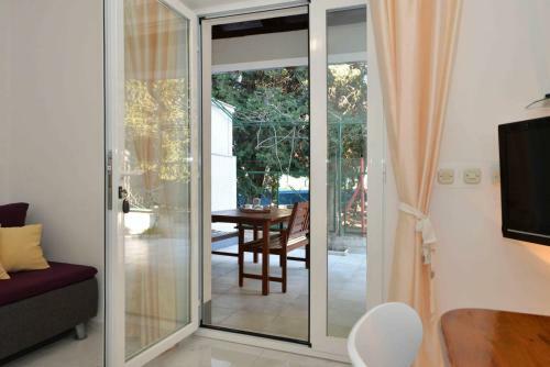 Apartmani Dora Murter