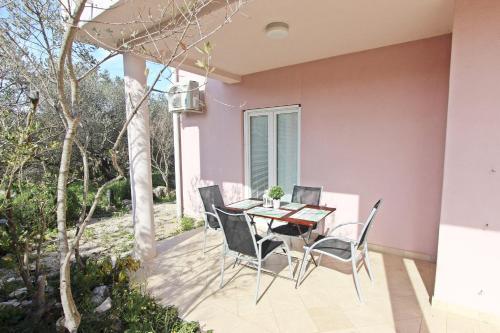 Apartment Josip