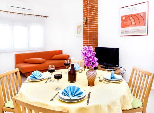 Apartments Zdravka