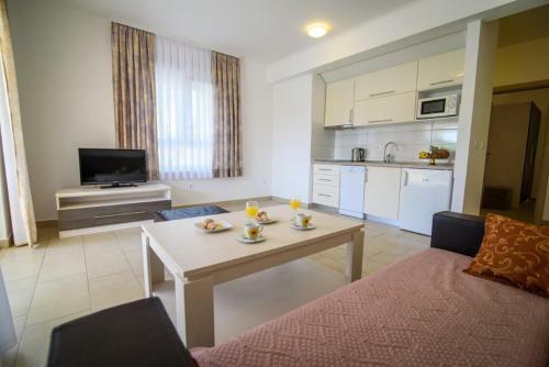 Apartment Palace