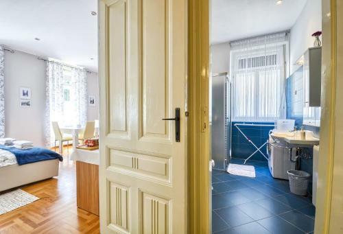 Hostal Lavender - City Room With Free Parking