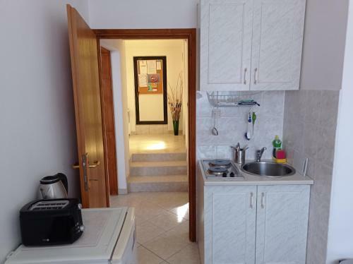 "sunny" - Studio Apartment