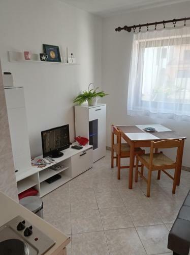 "sunny" - Studio Apartment