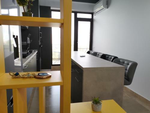 Solid Apartment Boutique 53 - Mamaia