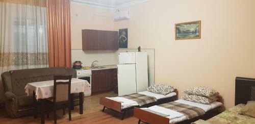 Hostal Julia Guesthouse