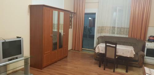 Hostal Julia Guesthouse