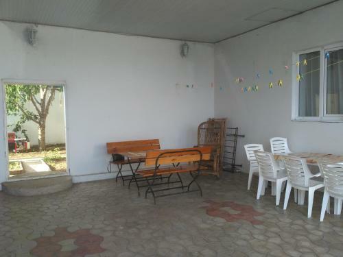 Hostal Julia Guesthouse