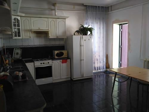 Hostal Julia Guesthouse