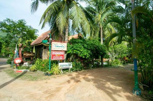 Hotel Oyo 1062 Baanrai Kongjaroen
