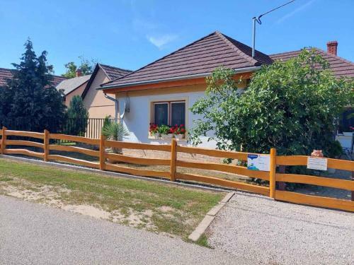 Apartamento Pol-lak