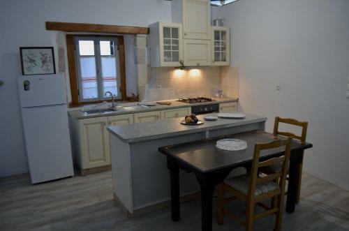 Zafiri House