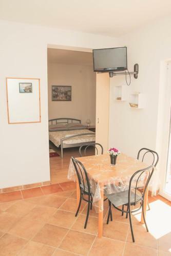 Apartmani Bartoli?