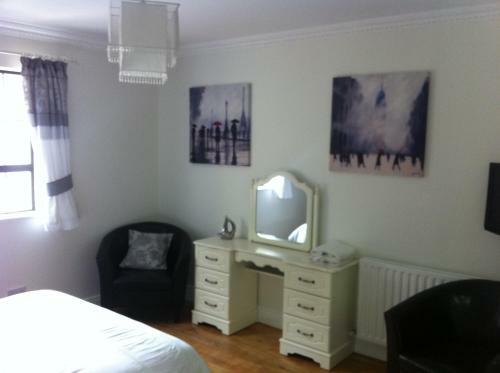 Pearse Road Bed & Breakfast