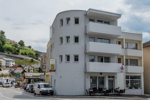 Hostal Hotel Du Pont
