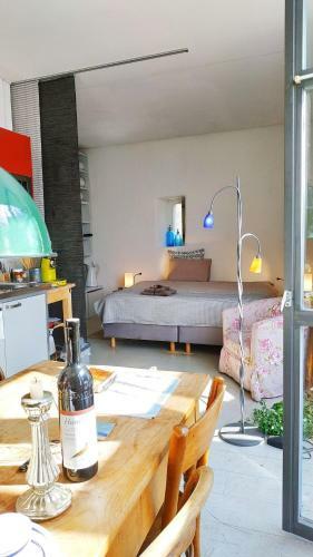 Bed & Breakfast Blue Wall Bnb