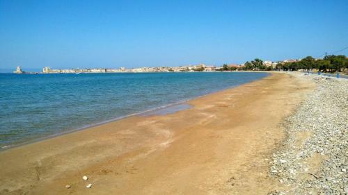 Spacious Apartment On The Beach, Methoni