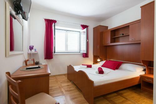 Hostal Guesthouse Sanela