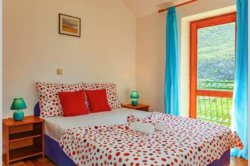 House Omis Podaspilje