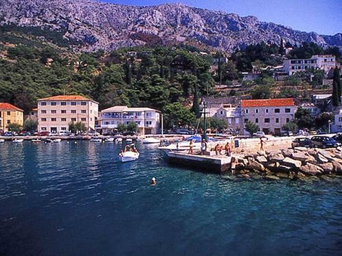 Hostal Bruna & Bartula