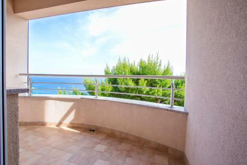 Larus-m Apartments