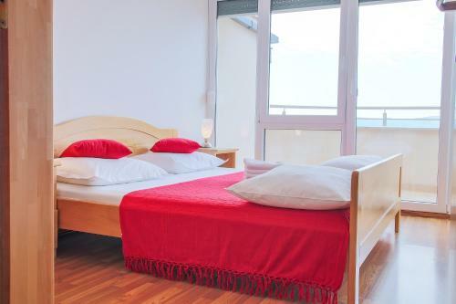 Larus-m Apartments